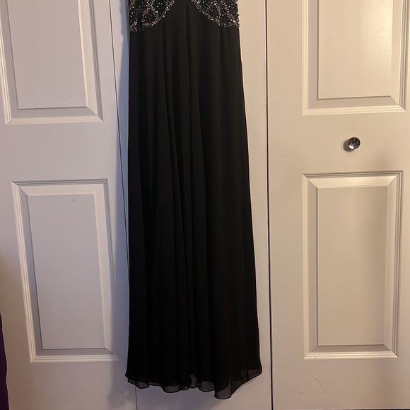 J Kara Womens Black V-Neck Cap-Sleeve Embellished A-Line Gown. Brand new - Picture 4 of 7